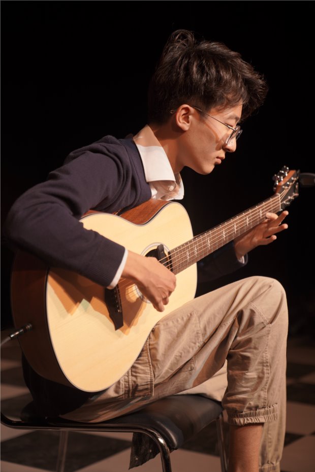 Past KEPMA Cup contestant close-up performance